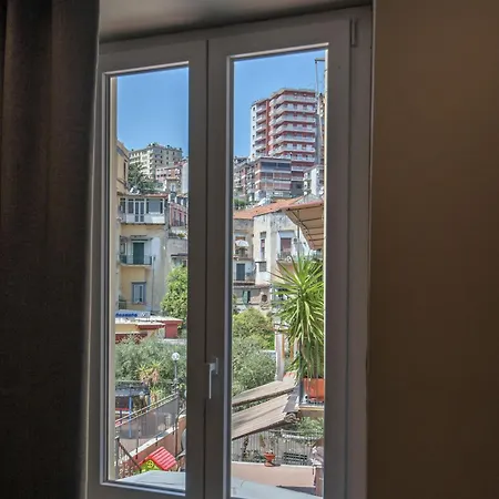 Urbane 44 Penzion Neapol