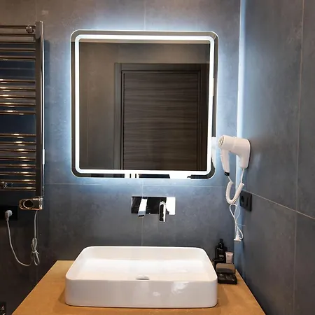 Urbane 44 Neapol