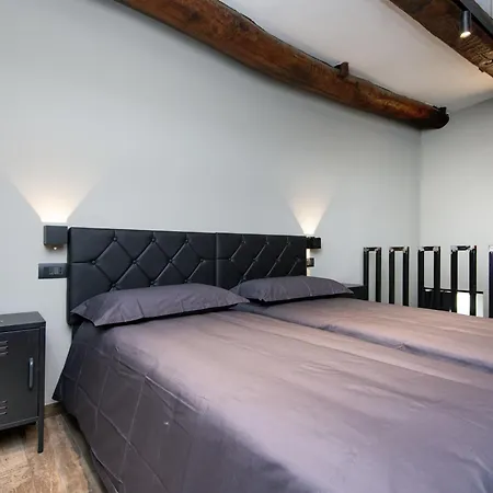 Urbane 44 4* Neapel
